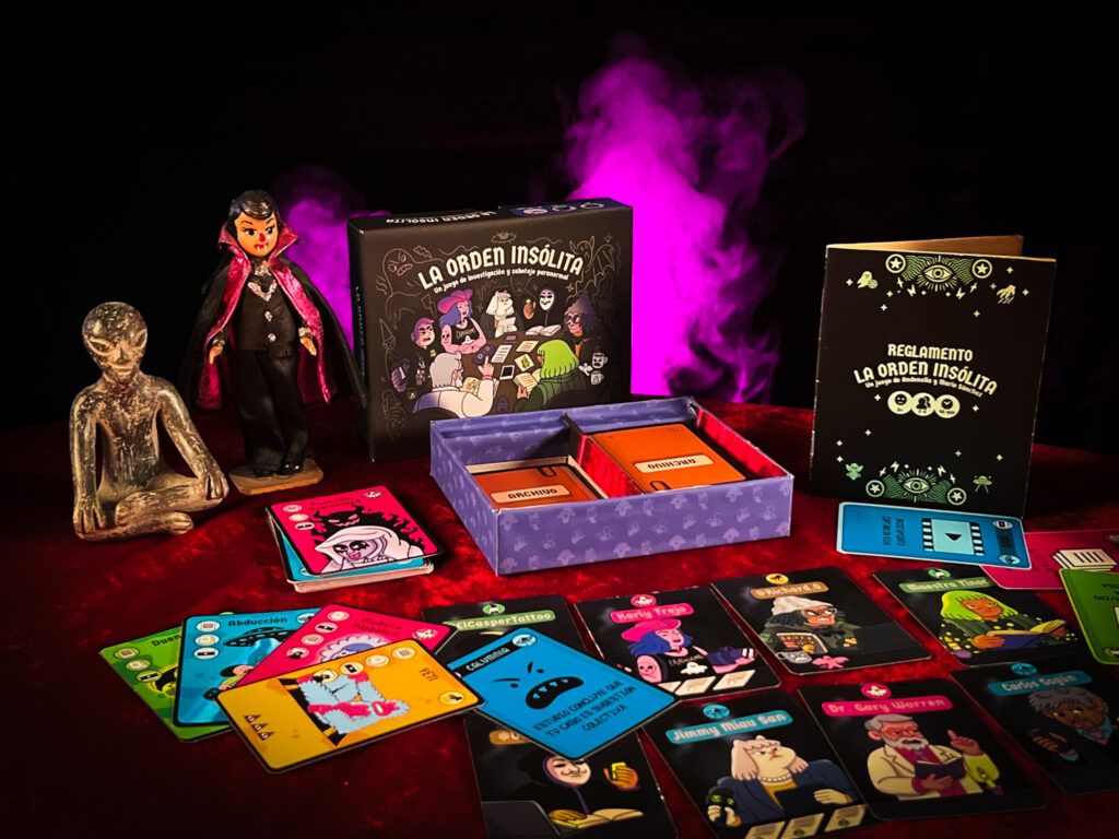 juego de cartas paranormal