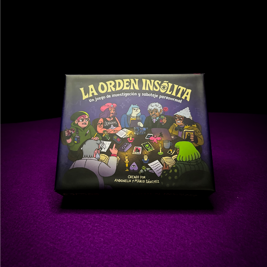 La Orden Insólita, juego de cartas